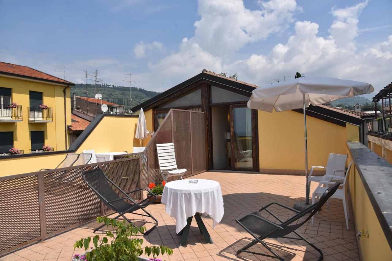 Hotel Ristorante Miralago Garda  Bagian luar foto