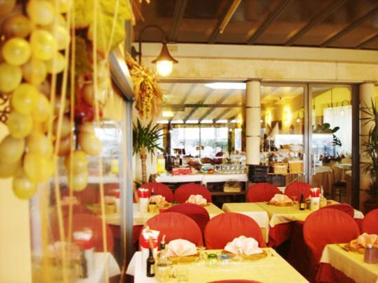 Hotel Ristorante Miralago Garda  Bagian luar foto