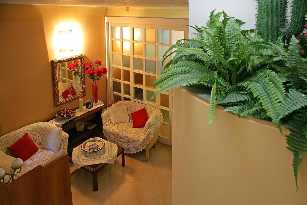 Hotel Ristorante Miralago Garda  Bagian luar foto