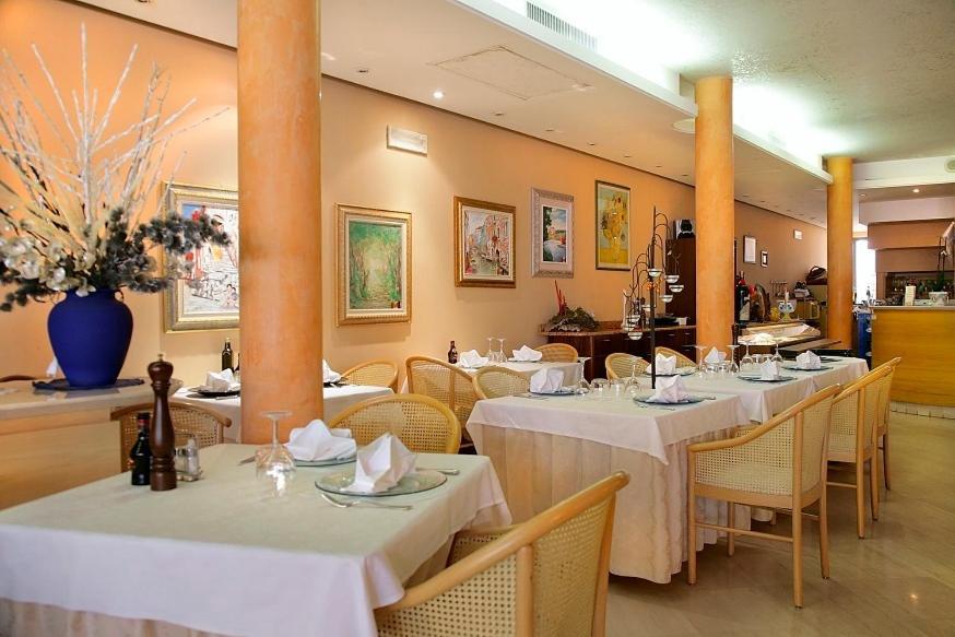 Hotel Ristorante Miralago Garda  Bagian luar foto