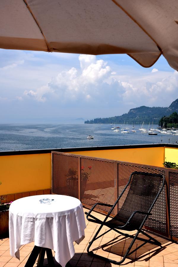Hotel Ristorante Miralago Garda  Bagian luar foto
